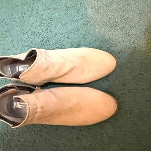 Simply: Vera Wang Ankle boots